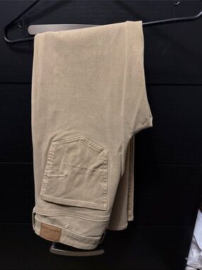 American Eagle Outfitters High-Rise Jeans - Khaki